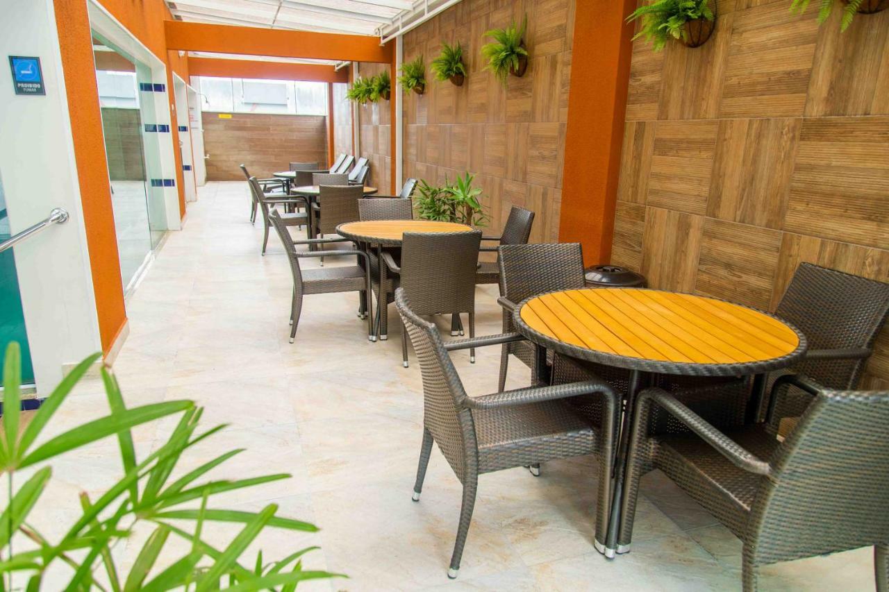 Hotel Vieiras Balneário Camboriú Екстериор снимка